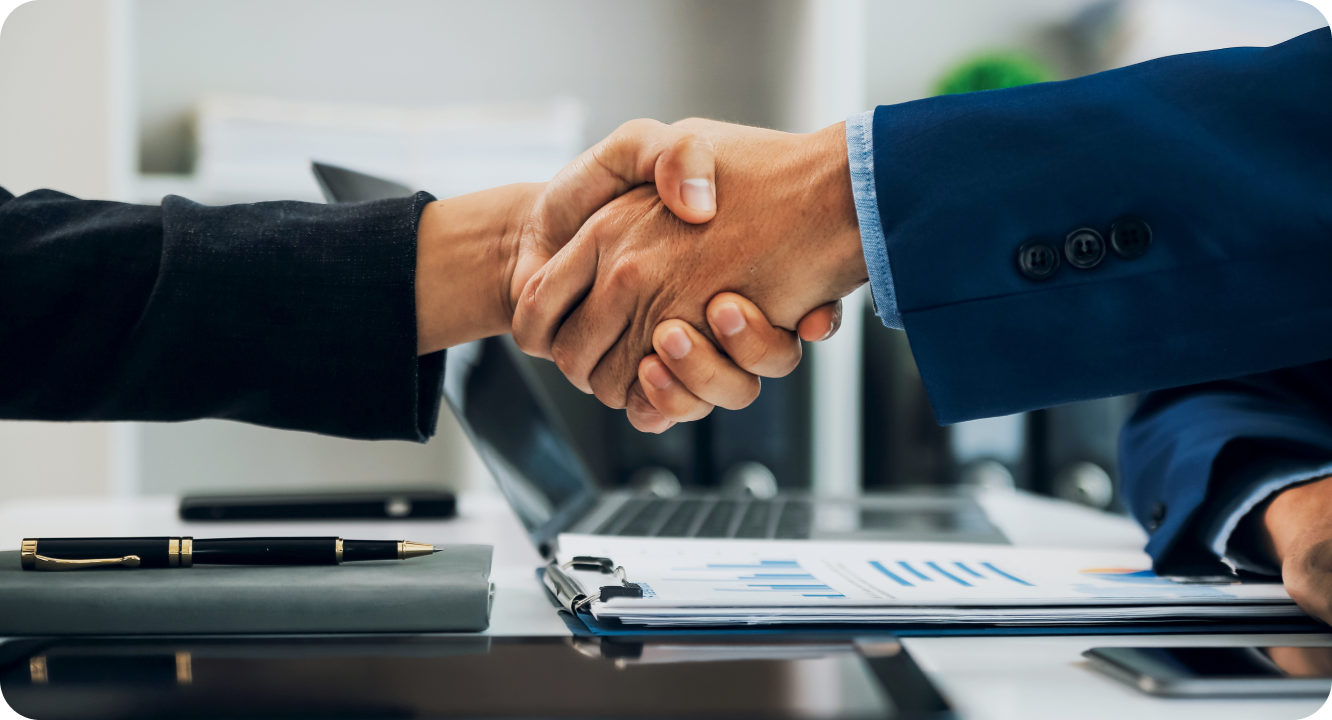 Profissionais em reunião de negócios